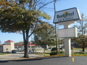 Budgetel Inn & Suites